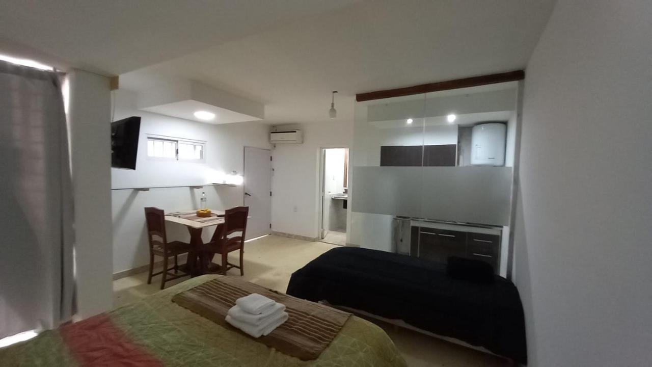 Monoambiente Huellas2 Apartment La Rioja Ngoại thất bức ảnh